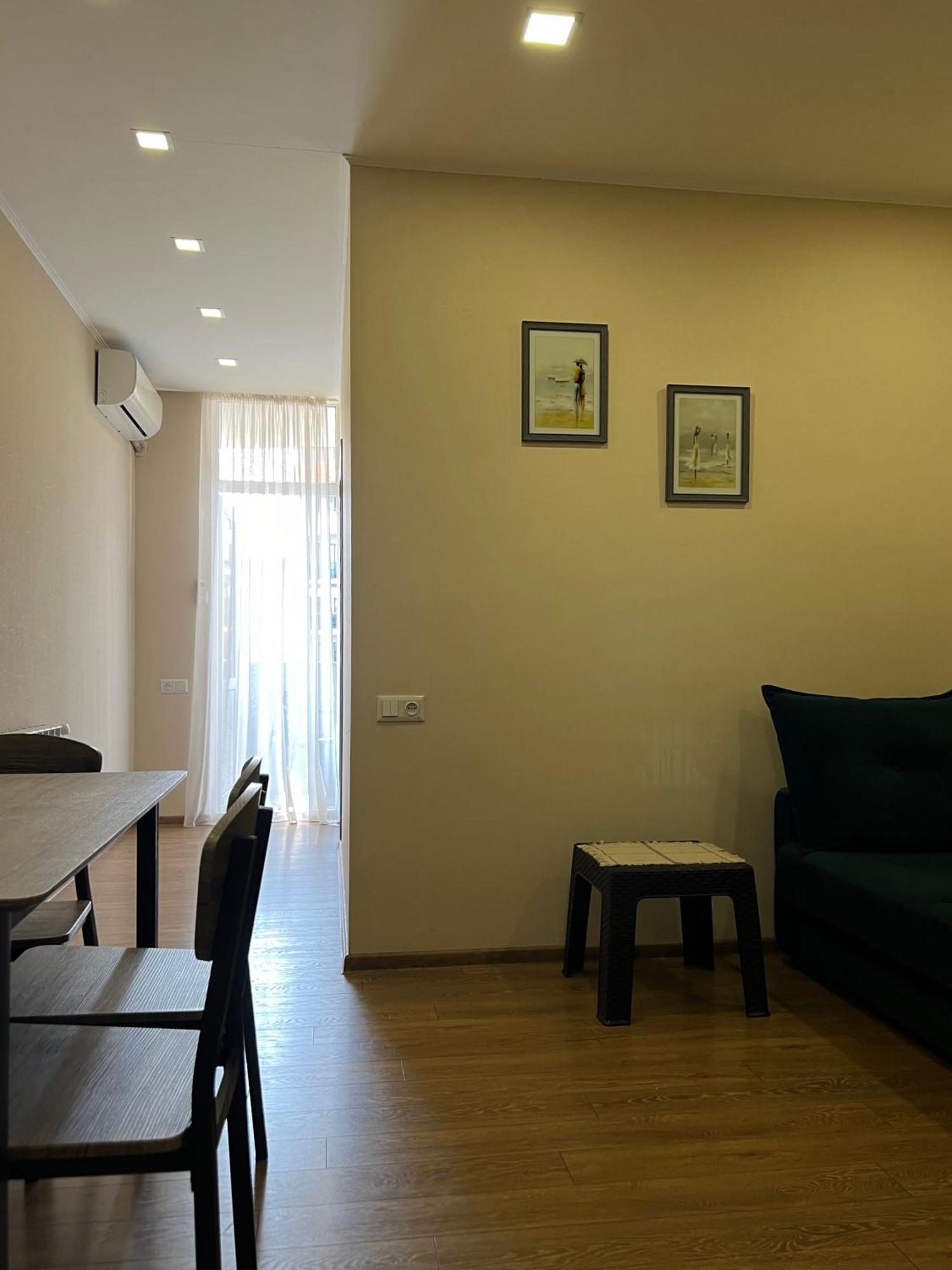 Cosy Apartment Near The Sea Батумі Екстер'єр фото